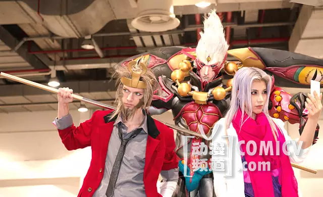 颜值逆天的红西装悟空空降西安!端午假期动漫大古都暨WCS陕西赛区??国漫大作《狠西游》惊喜来临!